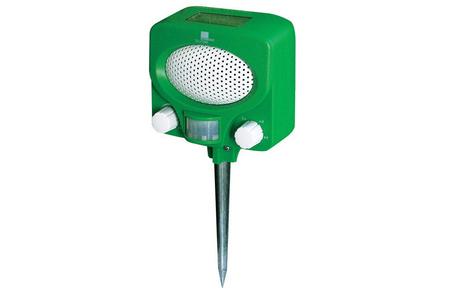 Djurskrämma med solcellspanel och sensor