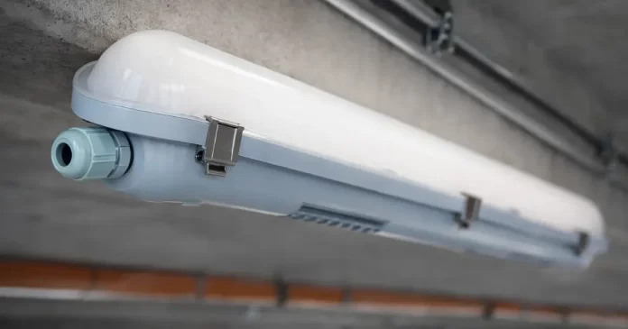 Test av LED Armatur 120 cm 40 W