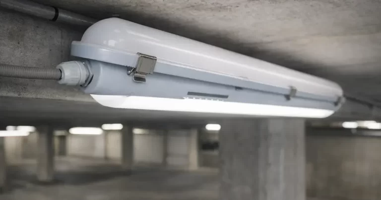 Test av LED Armatur 150 cm 60 W