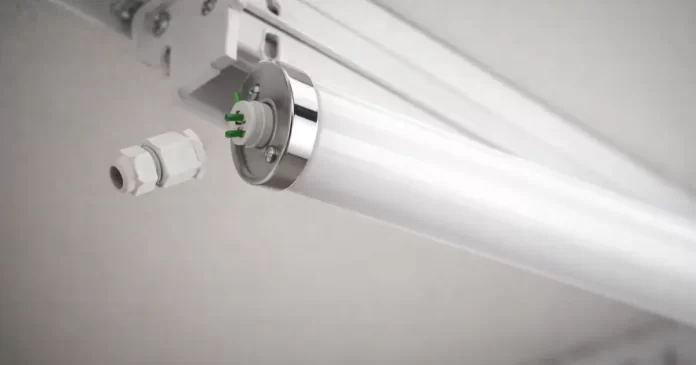 Test av LED-lysör Led Armatur Stallbelysning Minsk 5000K